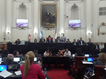 Hubo protestas en la Legislatura por cambios a las jubilaciones